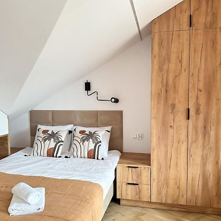 Dmk Oak Studio Near Warsaw-Modlin Airport Nowy Dwor Mazowiecki Luaran gambar
